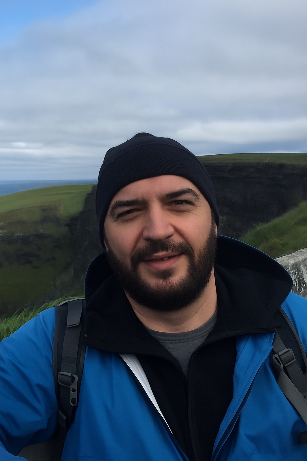 Viorel Balas – abstract still life painter